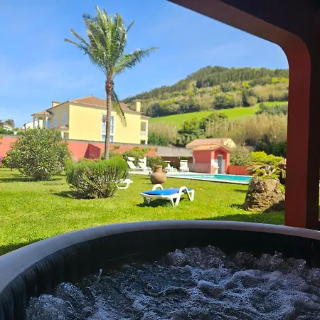 A Casa Do Comandante - Piscina E Jardim Pensjonat Lagoa (Azores)