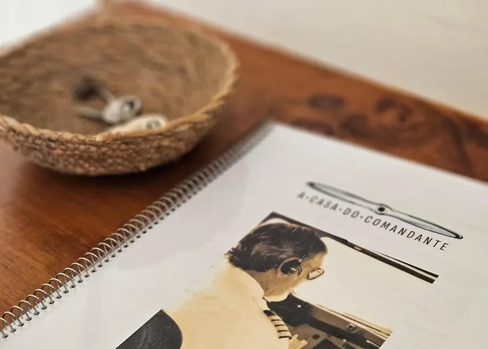 A Casa Do Comandante - Piscina E Jardim * Lagoa (Azores)