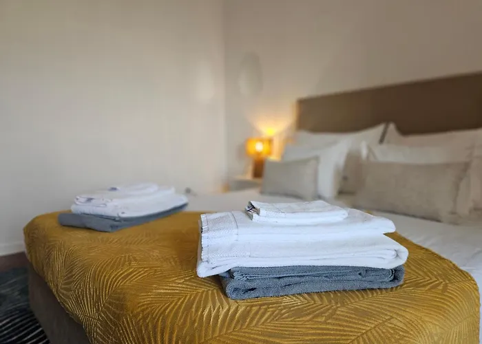 A Casa Do Comandante - Piscina E Jardim Pensjonat